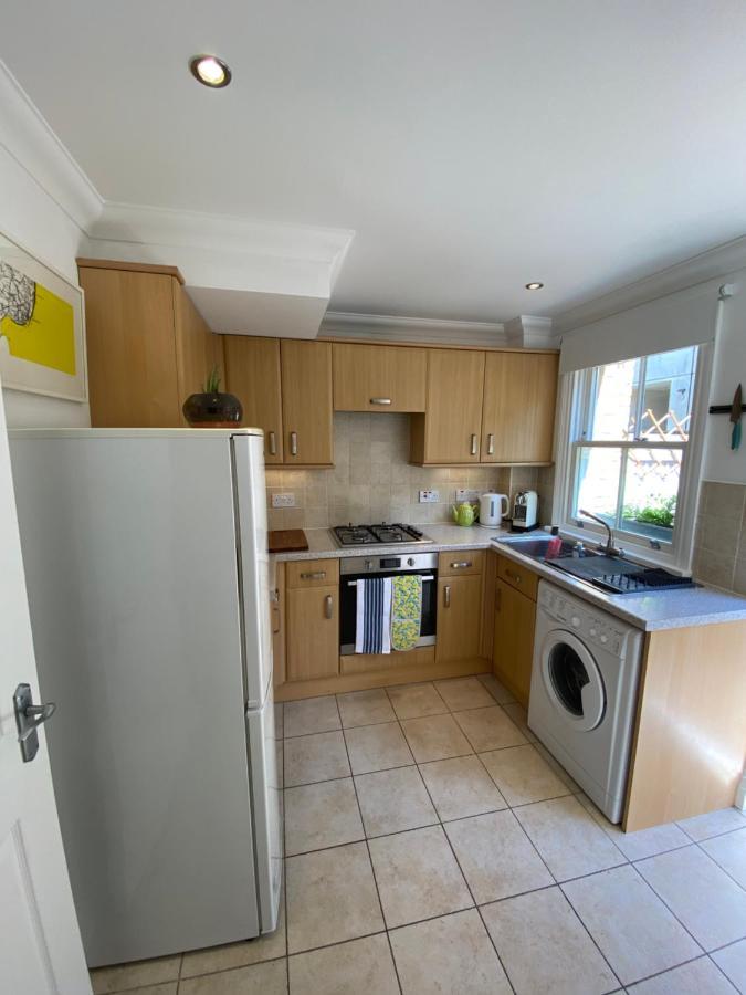 Modern Coastal Cottage 5 Minutes From The Ocean -Pet Friendly Ramsgate Exterior photo